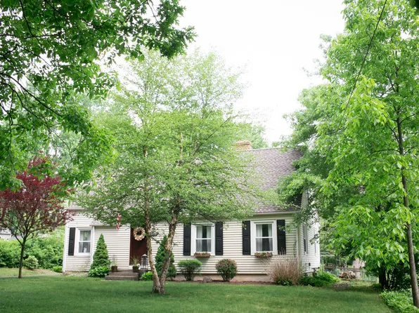 754 Morgan Rd, West Springfield, MA 01089