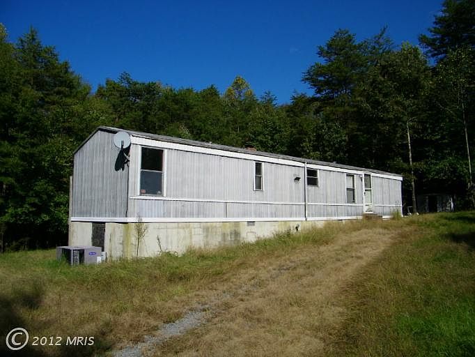 1st image of 7218 Lakewood Ln