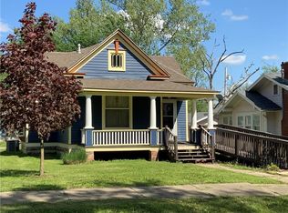 209 S Oak St, Iola, KS 66749