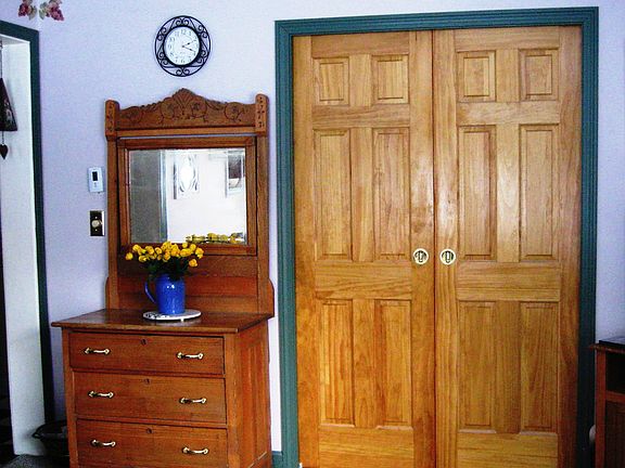 pocket doors to BR 3