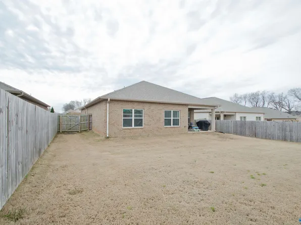 105 Fellington Ct, New Market, AL 35761