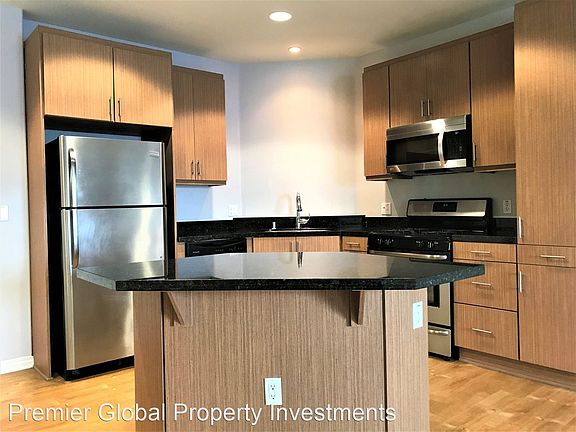 4th image of 1408 W Washington Blvd #314