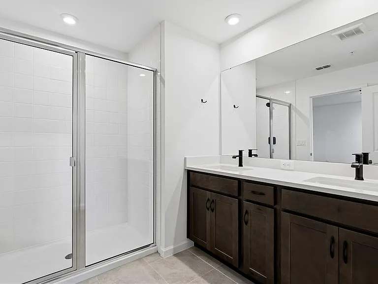 9844 Walkway Dr — Photo 13