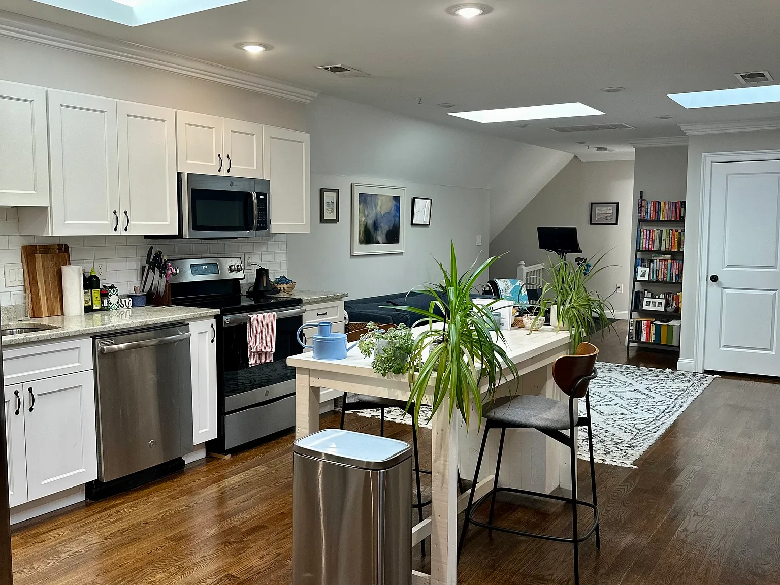 1 bed, 1400 sqft, $2,795 — Photo 3