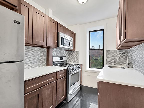 2nd image of 1045 Union St APT 4F