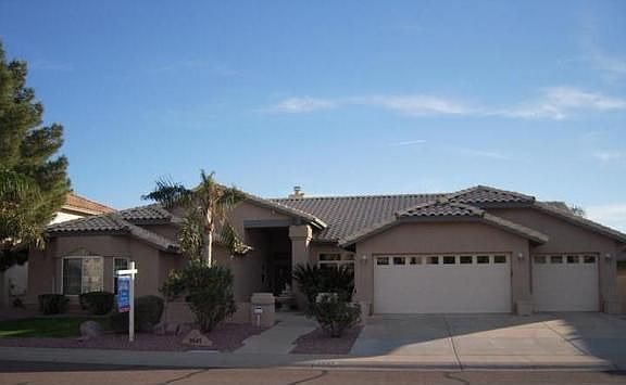 2nd image of 5647 W Arrowhead Lakes Dr
