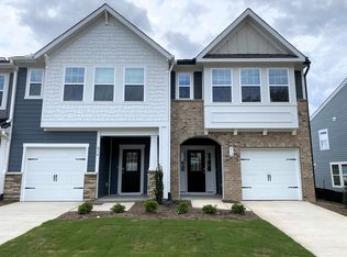 814 Kensley Grove Ln, Fuquay Varina, NC 27526