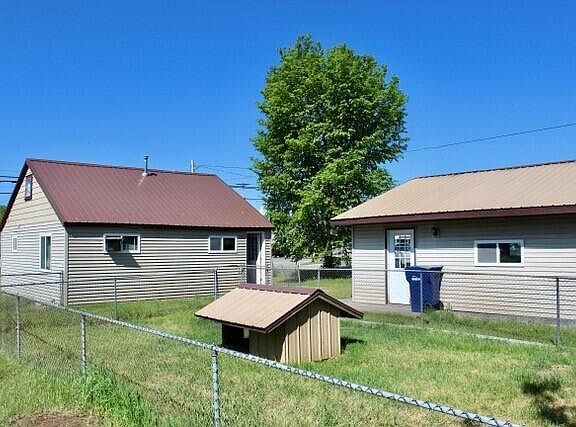 3rd image of 304 Peninsular Ave
