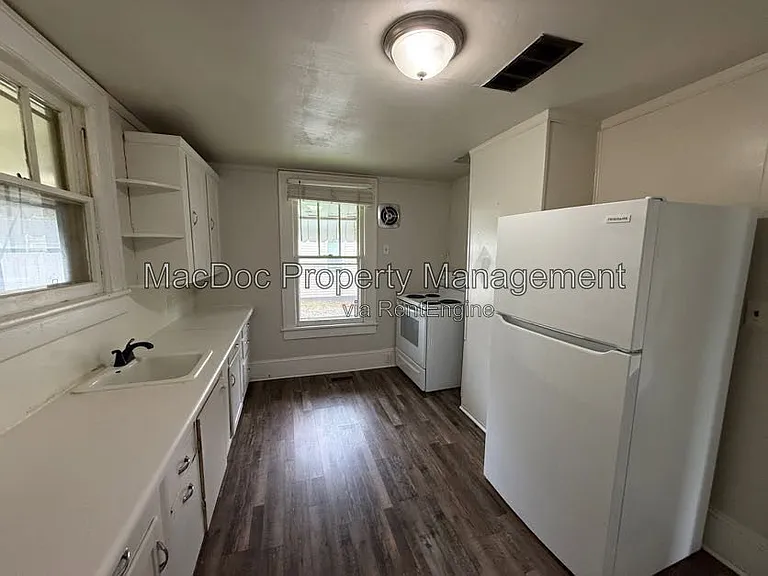 1013 Terrace St — Photo 17