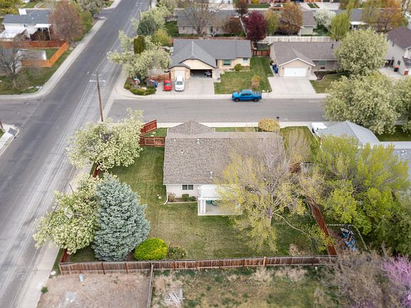 5th image of 1806 Targhee Dr