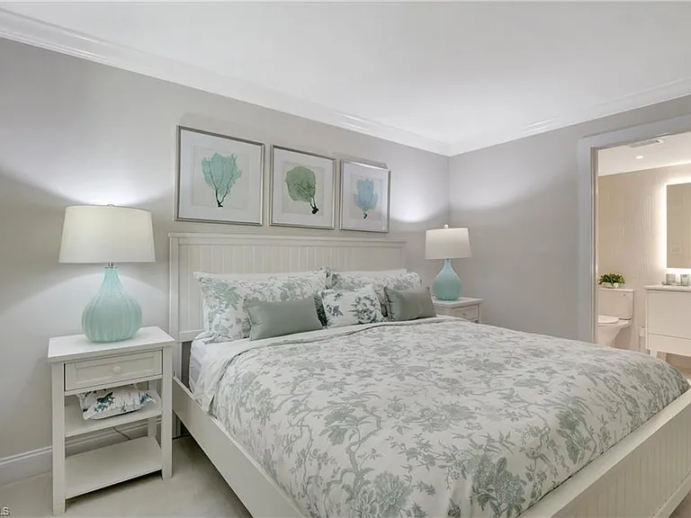 2357 Gulf Shore Blvd N #107 — Photo 16