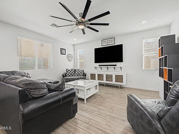 4th image of 9849 E SOLSTICE Avenue