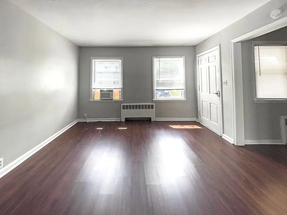1520 W Main St #2