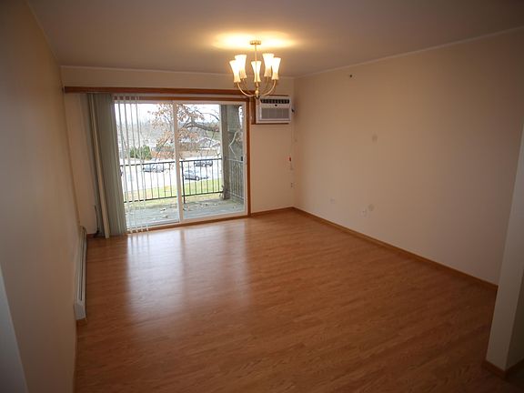 5th image of 10152 S 84th Ter APT 211