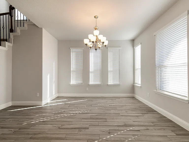1113 Granger Dr — Photo 8
