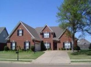 1132 Macon Hall Rd, Cordova, TN 38018