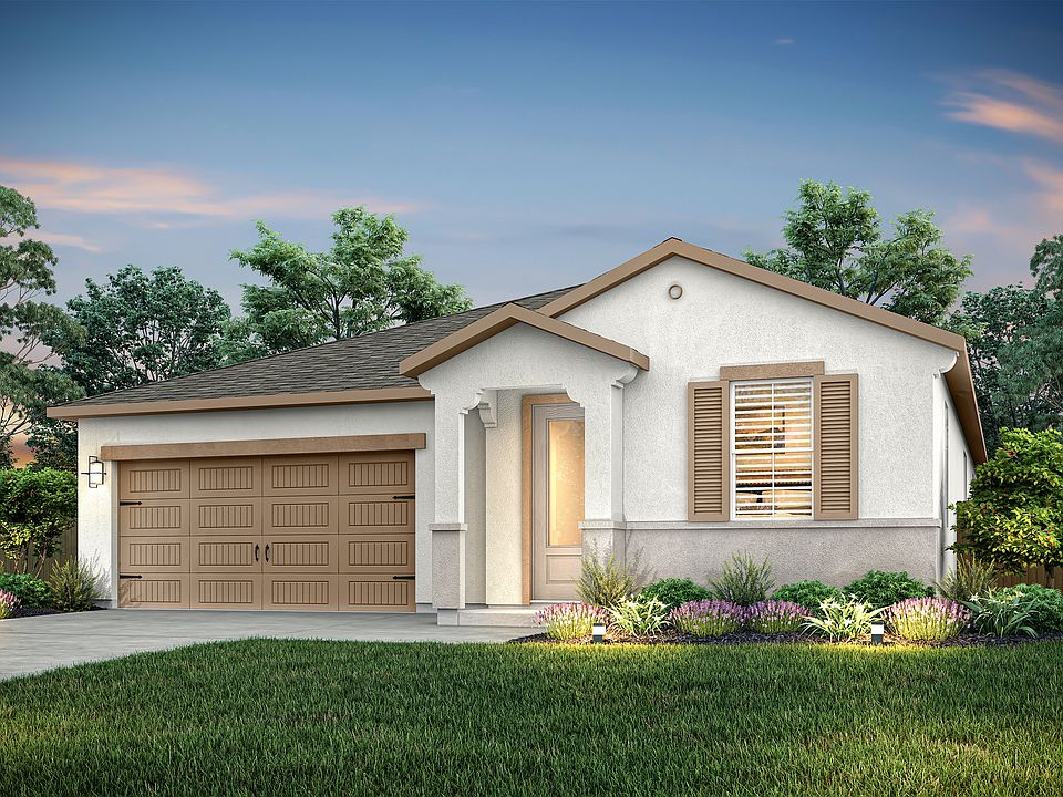 Enjoy flexible living in this 4-bedroom, 2-bathroom home!