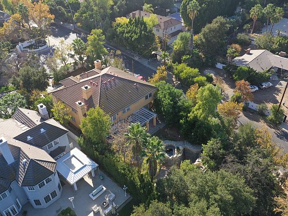 5th image of 17451 Oak Creek Ct
