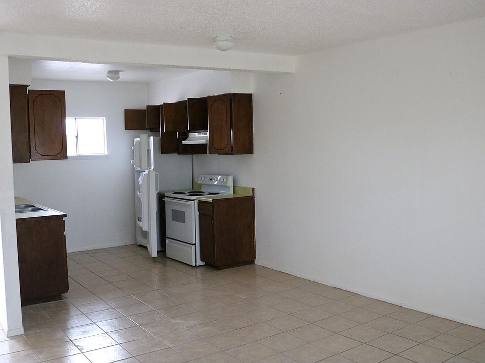 1st image of 312 NE H Ave #7