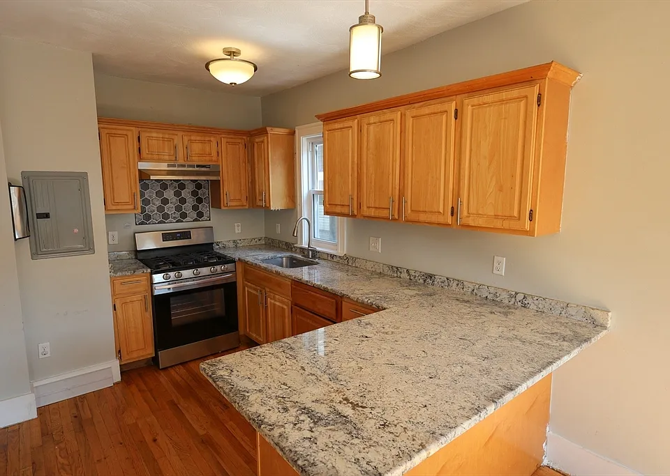 275 Humboldt Ave #2