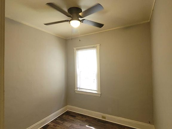 3rd image of 4617 Denmark Ave