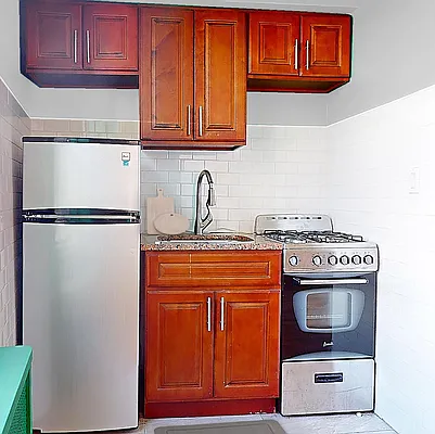 Rented by 346 Realty Group LLC | media 3