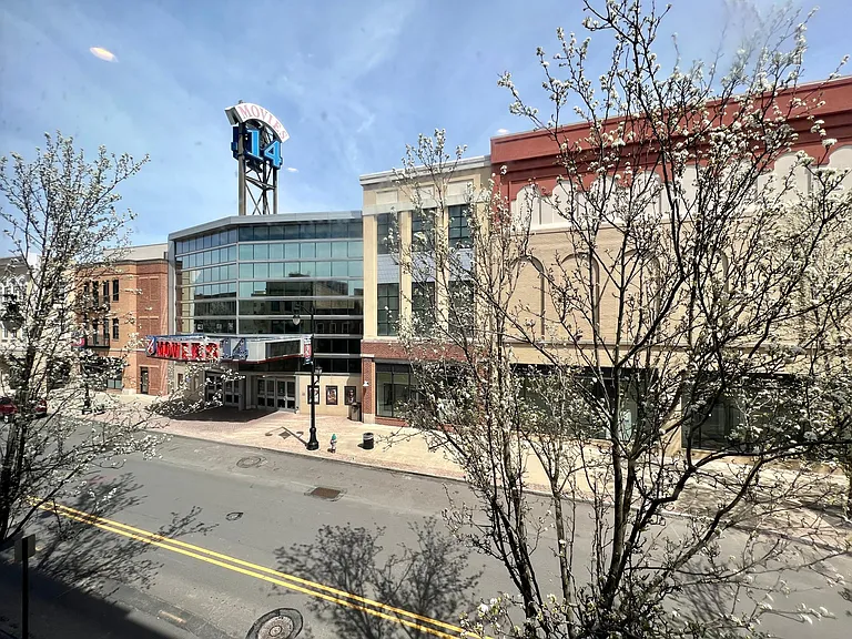 33 E Northampton St #301 — Photo 9