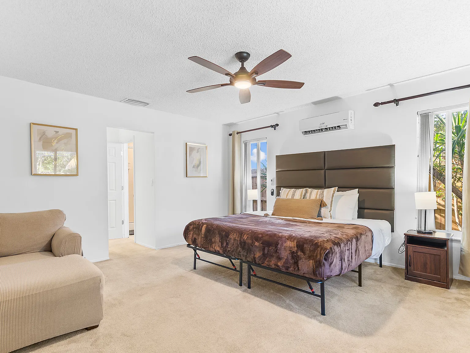1 bed, 1950 sqft, $2,300 — Photo 3