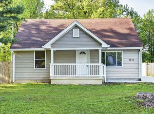 2418 Donna Rd, Louisville, KY 40216