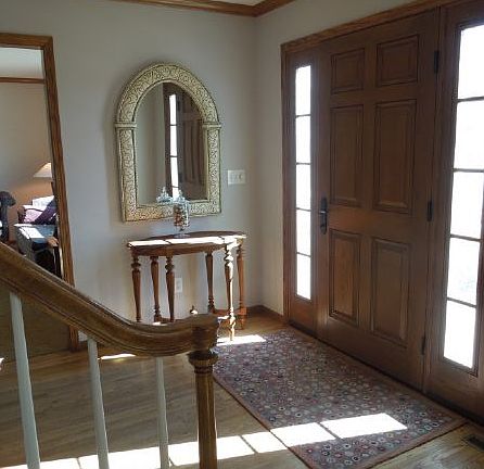2nd image of 593 Mustang Ln