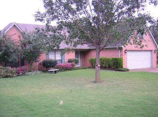 3596 Appling Lake Dr, Bartlett, TN 38133
