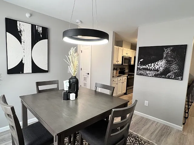 Adam Street Apartments — Photo 2