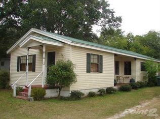 2083 Porter Ave, Grand Ridge, FL 32442