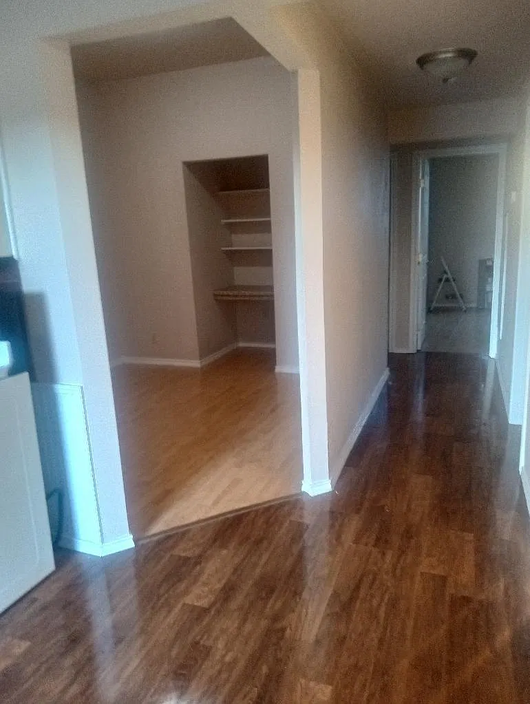 2 bed, 660 sqft, $720 — Photo 4
