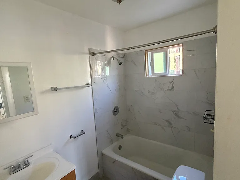 2267 1/2 Ewing St #1 — Photo 7