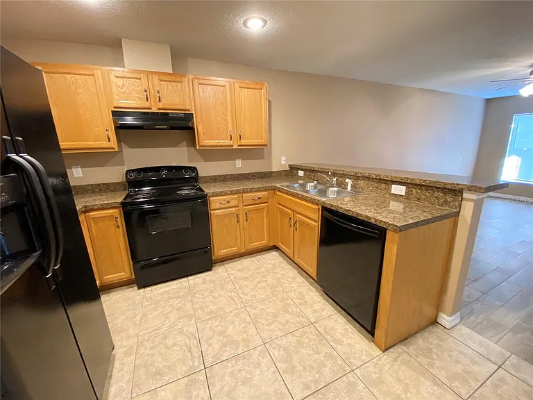 38647 Rose Ln #1 — Photo 4