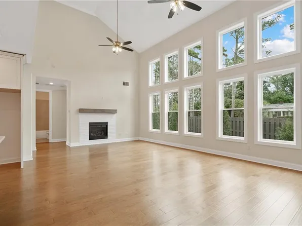 537 Pearl St, Cumming, GA 30040