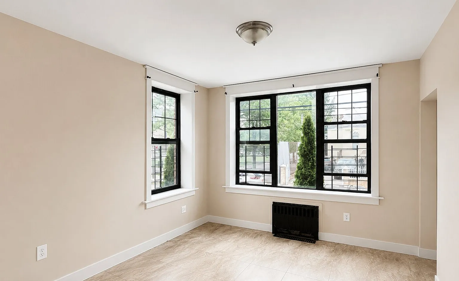 3 bed, $3,753 — Photo 1