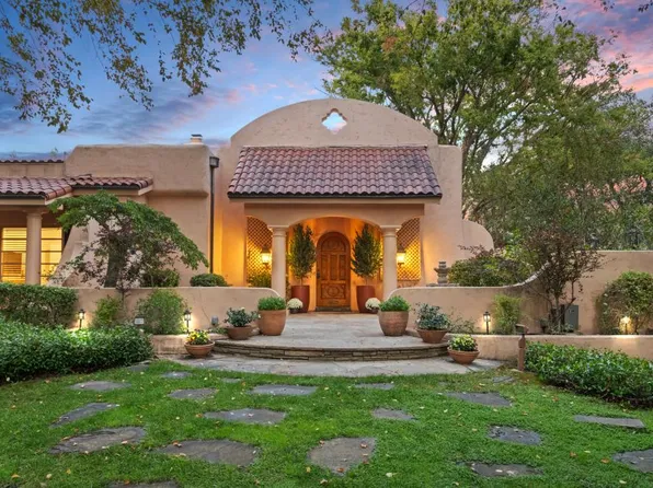 6340 Rio Bonito Dr, Carmichael, CA 95608