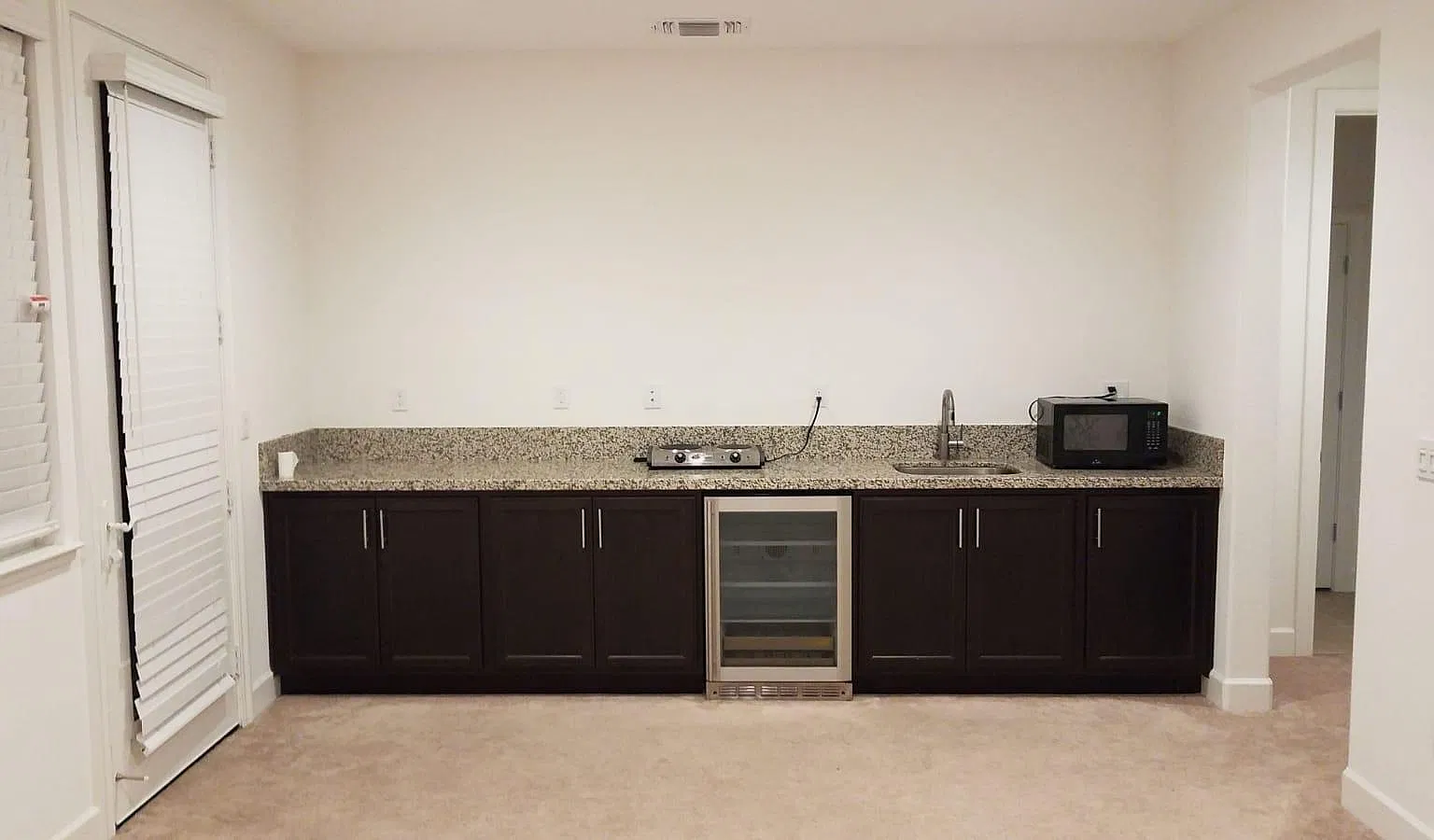 238 E Vita Ave — Photo 3