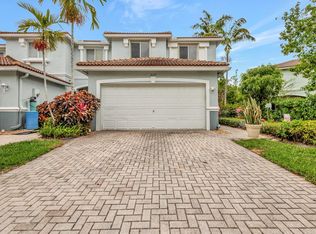 2125 Oakmont Dr, Riviera Beach, FL 33404