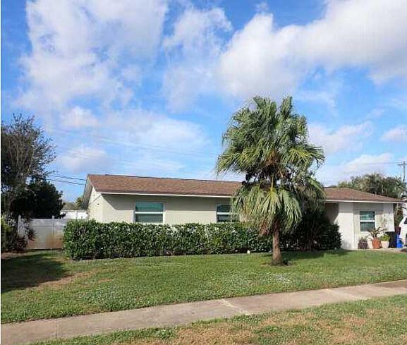 1st image of 704 Juniper Drive