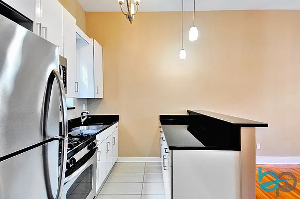 Rented by Botensten Properties International | media 7