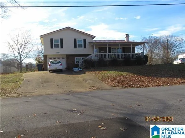 2110 Hinton Dr, Oxford, AL 36203