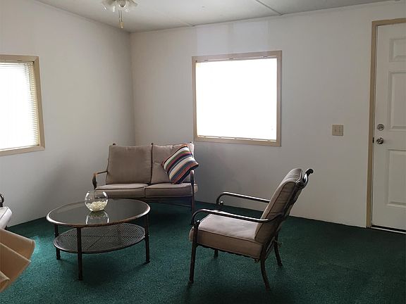 4th image of 421 W Nahwatzel Beach Dr