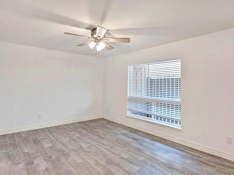 1529 Wirt Rd #48 — Photo 3