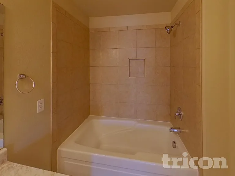 2528 Gilpin Ave — Photo 9