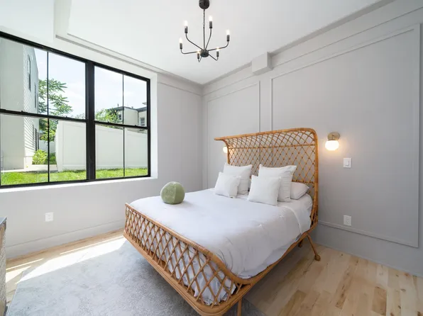 10 Prescott Street image 14 of 30