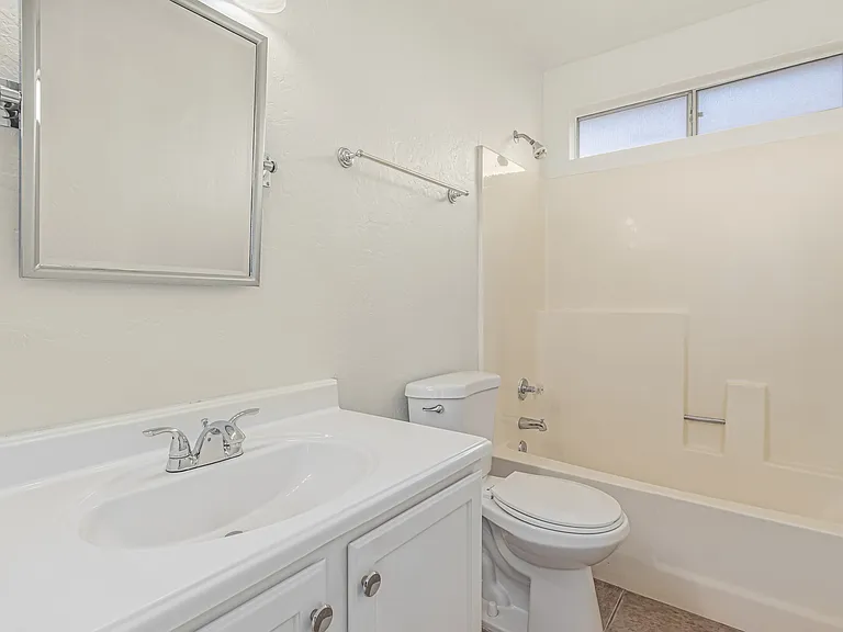 3022 E Michigan Ave — Photo 22