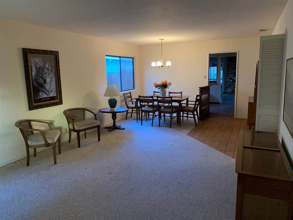 2nd image of 742 Barri Dr